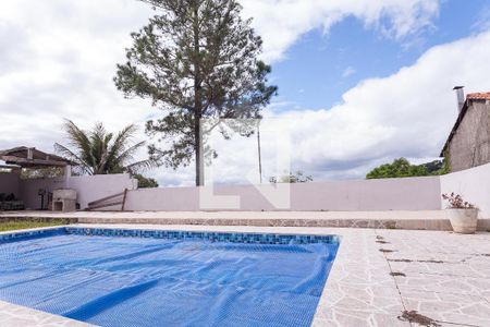 Casa de condomínio à venda com 460m², 4 quartos e 3 vagas Casa de condomínio à venda com 460m², 4 quartos e 3 vagasPiscina