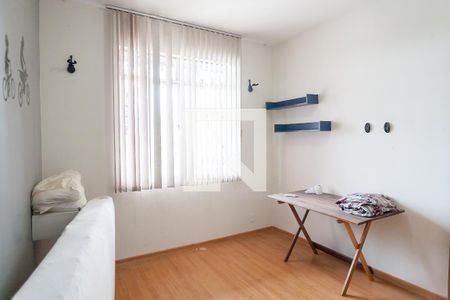 Casa de condomínio à venda com 460m², 4 quartos e 3 vagas Casa de condomínio à venda com 460m², 4 quartos e 3 vagasquarto 2