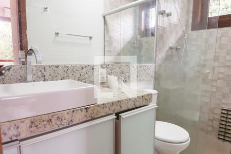 Casa de condomínio à venda com 460m², 4 quartos e 3 vagas Casa de condomínio à venda com 460m², 4 quartos e 3 vagasbanheiro suite 1