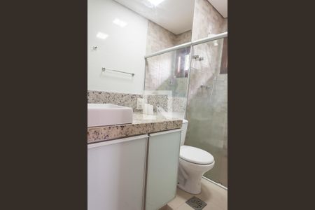 Casa de condomínio à venda com 460m², 4 quartos e 3 vagas Casa de condomínio à venda com 460m², 4 quartos e 3 vagasbanheiro suite 1