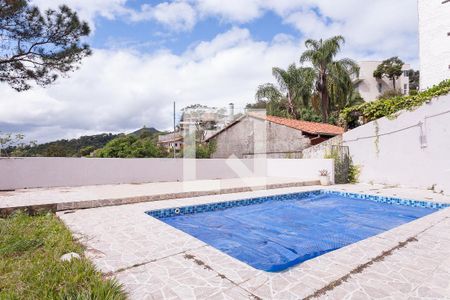 Casa de condomínio à venda com 460m², 4 quartos e 3 vagas Casa de condomínio à venda com 460m², 4 quartos e 3 vagasPiscina