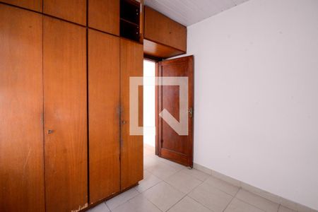 Casa à venda com 100m², 3 quartos e 4 vagas Casa à venda com 100m², 3 quartos e 4 vagasQuarto 2