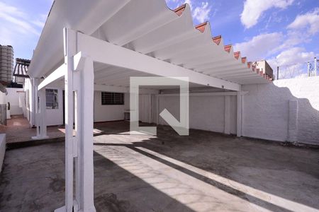 Casa à venda com 100m², 3 quartos e 4 vagas Casa à venda com 100m², 3 quartos e 4 vagasGaragem
