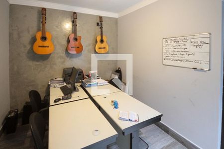 Casa à venda com 320m², 4 quartos e 5 vagasEscritório