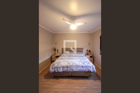 Casa à venda com 320m², 4 quartos e 5 vagasSuíte