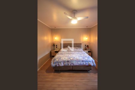 Casa à venda com 320m², 4 quartos e 5 vagasSuíte