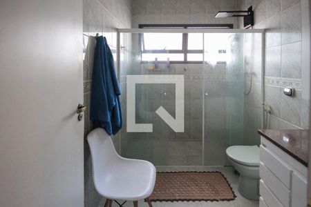 Casa à venda com 320m², 4 quartos e 5 vagasBanheiro