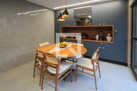 Casa à venda com 320m², 4 quartos e 5 vagasCozinha