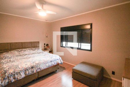 Casa à venda com 320m², 4 quartos e 5 vagasSuíte