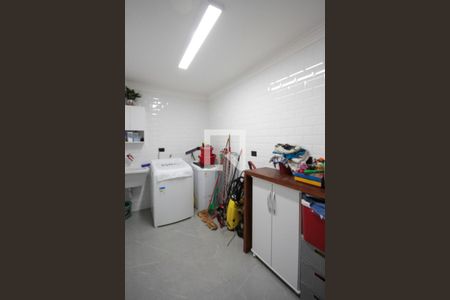 Casa à venda com 320m², 4 quartos e 5 vagasÁrea de Serviço