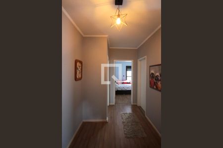 Casa à venda com 320m², 4 quartos e 5 vagasCorredor