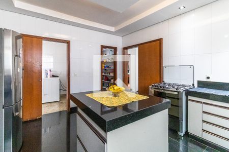 Casa à venda com 700m², 6 quartos e 3 vagasCozinha