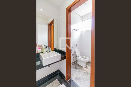 Casa à venda com 700m², 6 quartos e 3 vagasLavabo