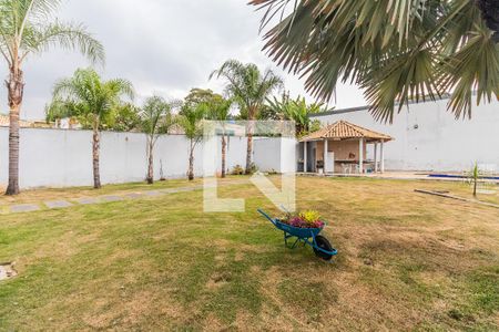 Casa à venda com 700m², 6 quartos e 3 vagasQuintal