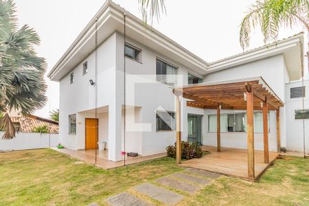 Casa à venda com 700m², 6 quartos e 3 vagasQuintal