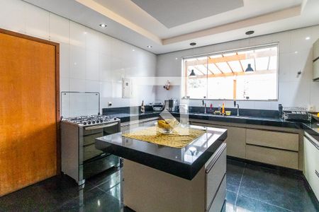 Casa à venda com 700m², 6 quartos e 3 vagasCozinha