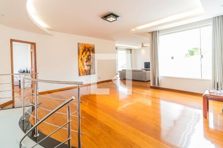 Sala 2 de casa à venda com 6 quartos, 700m² em Bandeirantes (pampulha), Belo Horizonte