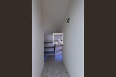 corredor de casa à venda com 2 quartos, 180m² em Vila California, São Paulo