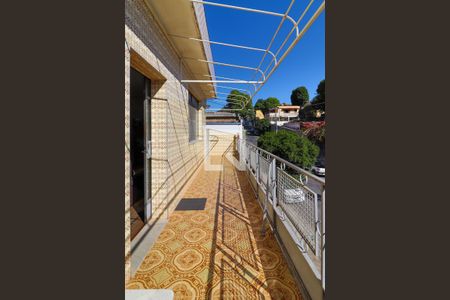 Casa à venda com 320m², 3 quartos e 4 vagasVaranda da Sala de Estar