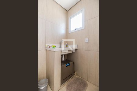 Casa de condomínio para alugar com 280m², 3 quartos e 2 vagasLavabo