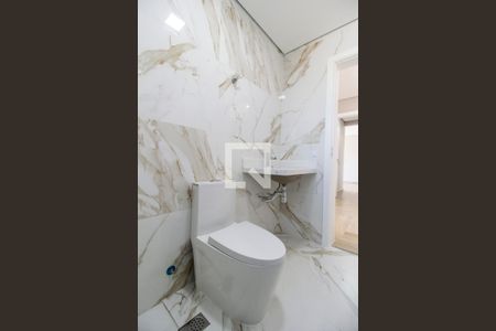 Casa de condomínio para alugar com 280m², 3 quartos e 2 vagasBanheiro