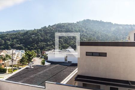 Casa de condomínio para alugar com 280m², 3 quartos e 2 vagasVista