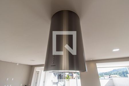 Casa de condomínio para alugar com 280m², 3 quartos e 2 vagasDetalhe da cozinha