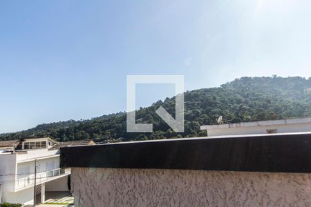 Casa de condomínio para alugar com 280m², 3 quartos e 2 vagasVista