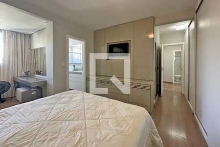 Apartamento à venda com 280m², 4 quartos e 3 vagas Apartamento à venda com 280m², 4 quartos e 3 vagasQuarto 2