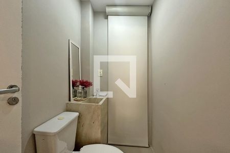 Apartamento à venda com 280m², 4 quartos e 3 vagas Apartamento à venda com 280m², 4 quartos e 3 vagasBanheiro