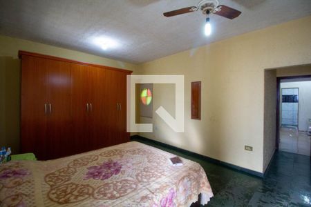 Suíte de casa à venda com 5 quartos, 180m² em Jardim das Camélias, São Paulo