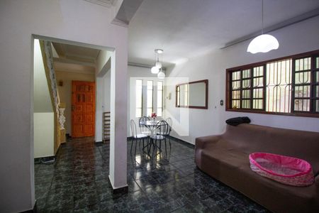Sala de casa à venda com 5 quartos, 180m² em Jardim das Camélias, São Paulo