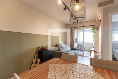 Sala de apartamento para alugar com 2 quartos, 51m² em Vila Scarpelli, Santo André