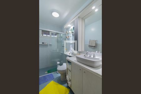 Casa à venda com 275m², 3 quartos e 2 vagasBanheiro