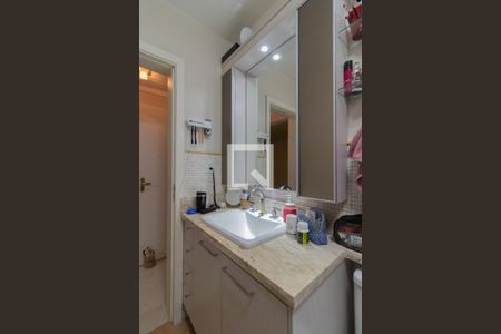 Casa à venda com 275m², 3 quartos e 2 vagasBanheiro