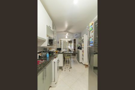 Casa à venda com 275m², 3 quartos e 2 vagasCozinha