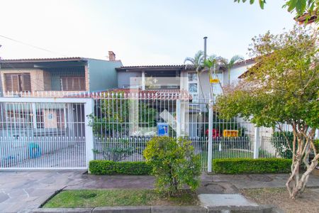 Casa à venda com 275m², 3 quartos e 2 vagasFachada