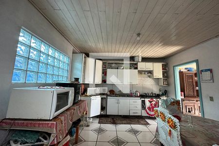 Casa à venda com 180m², 3 quartos e 2 vagasCozinha 