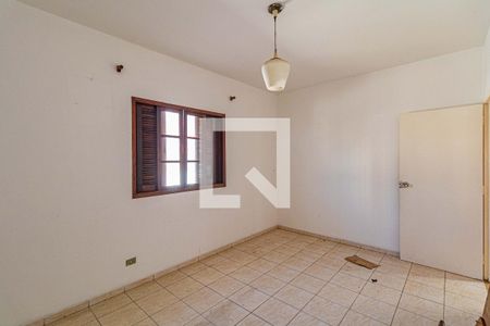 Casa à venda com 260m², 5 quartos e 2 vagasCasa 02 - Quarto 02