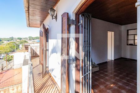 Casa à venda com 260m², 5 quartos e 2 vagasCasa 02 - Varanda