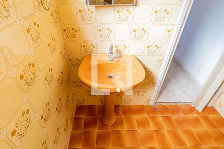 Casa à venda com 260m², 5 quartos e 2 vagasCasa 03 - Suite - Banheiro