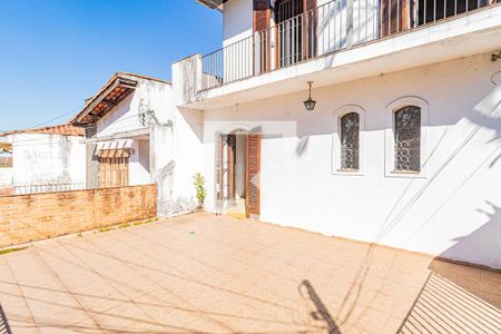 Casa à venda com 260m², 5 quartos e 2 vagasCasa 01 - Varanda