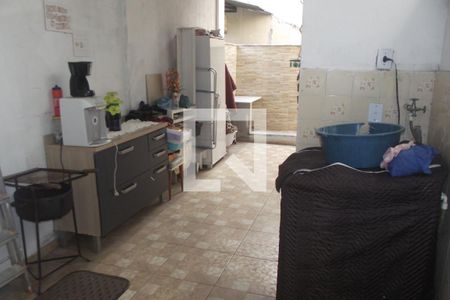 Casa à venda com 300m², 4 quartos e 1 vagaLavanderia