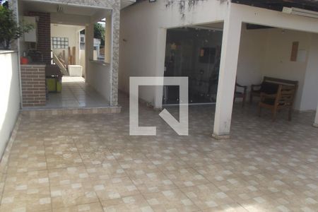 Casa à venda com 300m², 4 quartos e 1 vagaEntrada