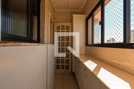 Apartamento à venda com 75m², 2 quartos e 2 vagasÁrea de Serviço