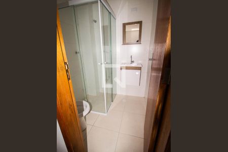 Banheiro de apartamento à venda com 1 quarto, 33m² em Vila Dalila, São Paulo