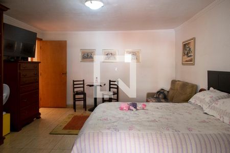 Casa à venda com 204m², 3 quartos e 4 vagas Casa à venda com 204m², 3 quartos e 4 vagasQuarto 2