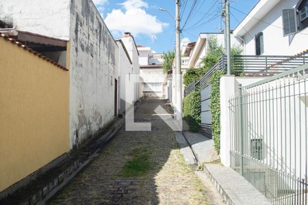 Casa à venda com 204m², 3 quartos e 4 vagas Casa à venda com 204m², 3 quartos e 4 vagasVista rua