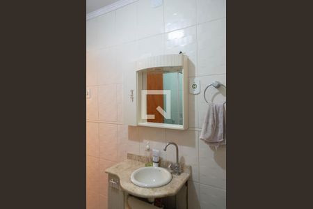 Casa à venda com 204m², 3 quartos e 4 vagas Casa à venda com 204m², 3 quartos e 4 vagasBanheiro Quarto 1