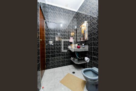 Casa para alugar com 100m², 3 quartos e 1 vaga Casa para alugar com 100m², 3 quartos e 1 vagaBanheiro da Suíte